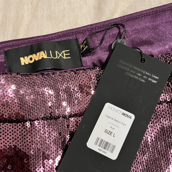 Fashion Nova sequin pants - Picture 2 of 3